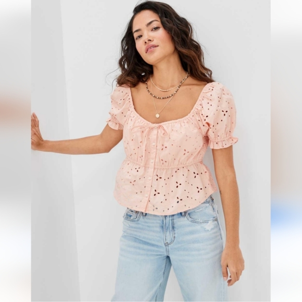 NWT American Eagle embroidered babydoll blouse,M